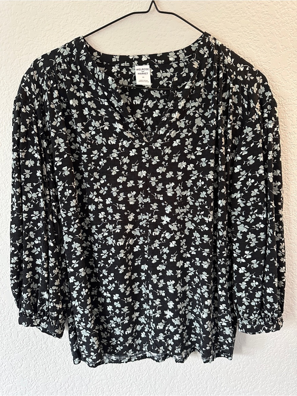 Black and Sage Melrose & Market Floral V-Neck Blouse